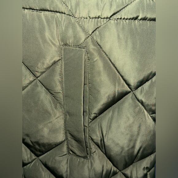 Levi's Women's Soft Sherpa Lined Diamond Quilted Long Parka Green Jacket NWT - Picture 6 of 11